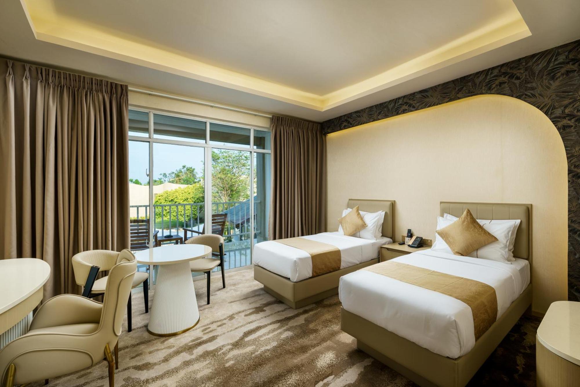 Avenra Gardens Hotel Negombo Exterior photo